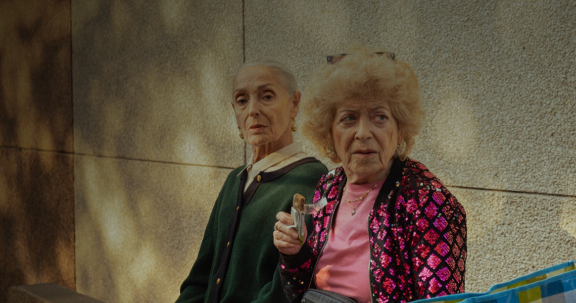 Odette et Colette entrent en r&eacute;sistance